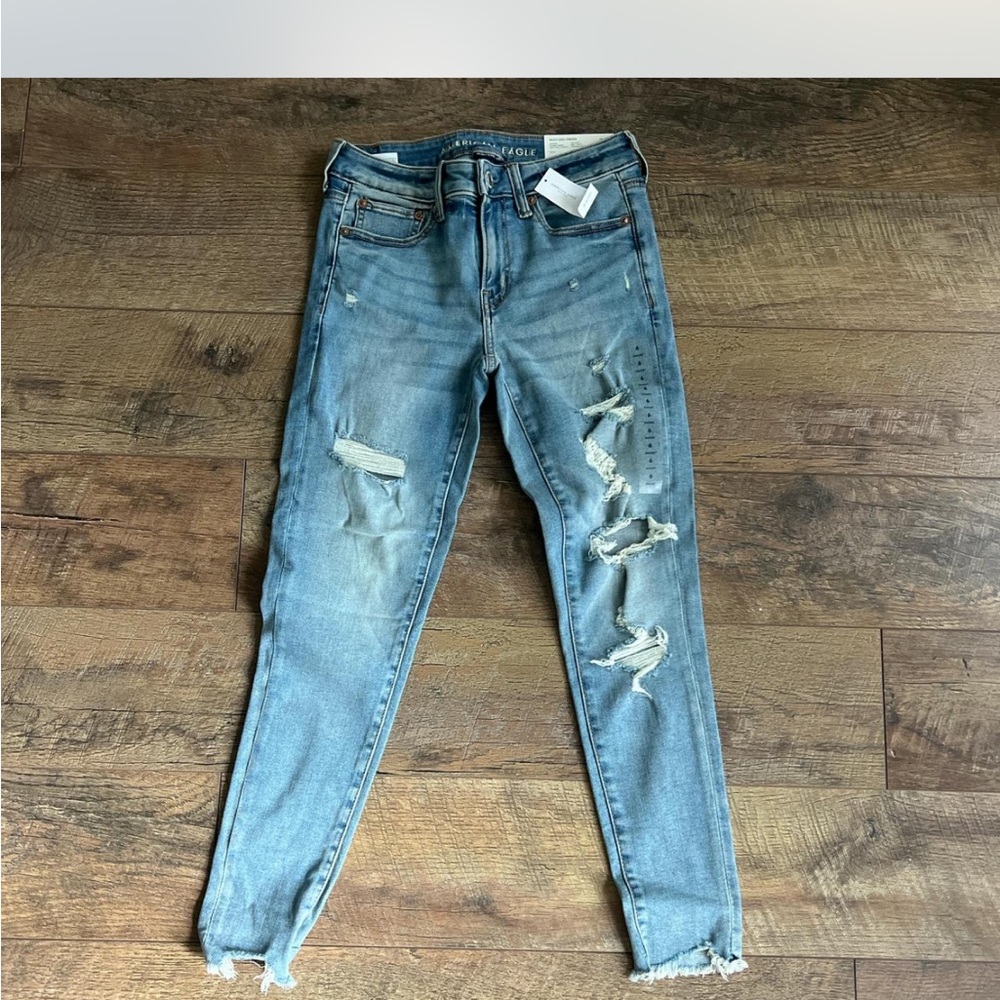 New American Eagle Outfitters Ripped Light Blue Skinny Jeans 🩵Size 6